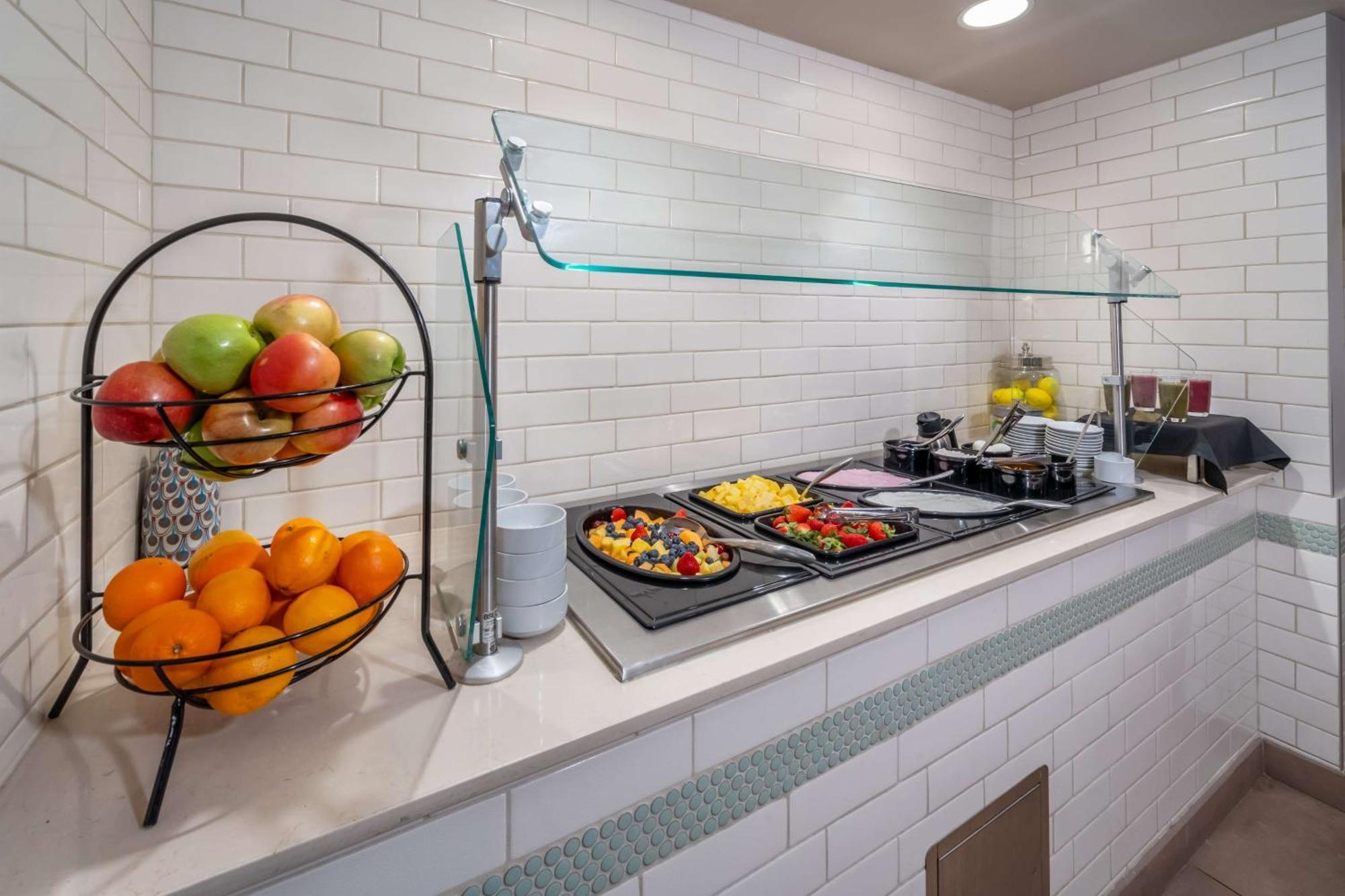 Hilton Garden Inn Phoenix Downtown מראה חיצוני תמונה