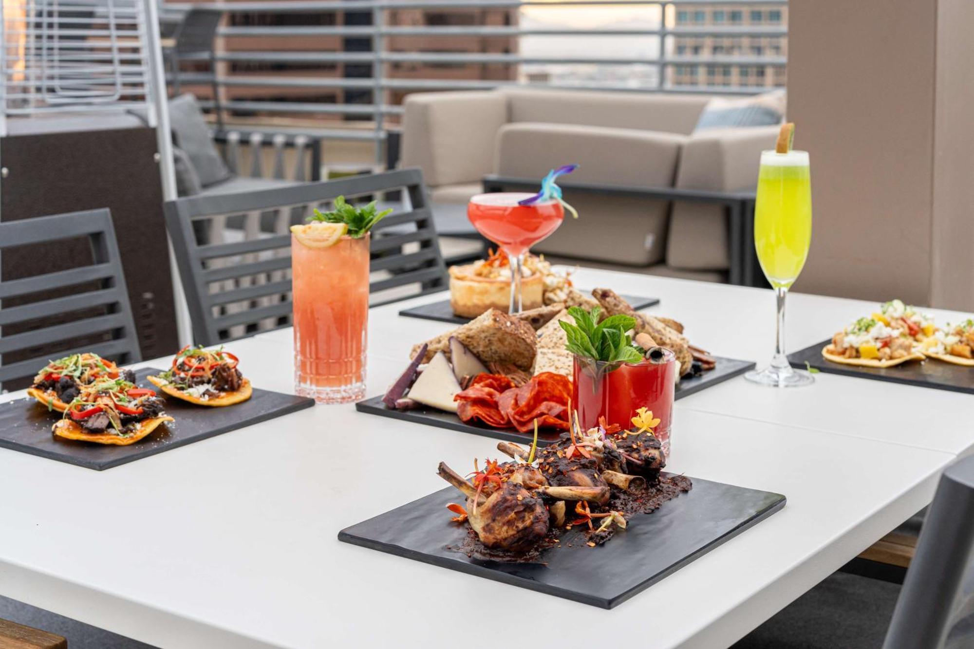 Hilton Garden Inn Phoenix Downtown מראה חיצוני תמונה