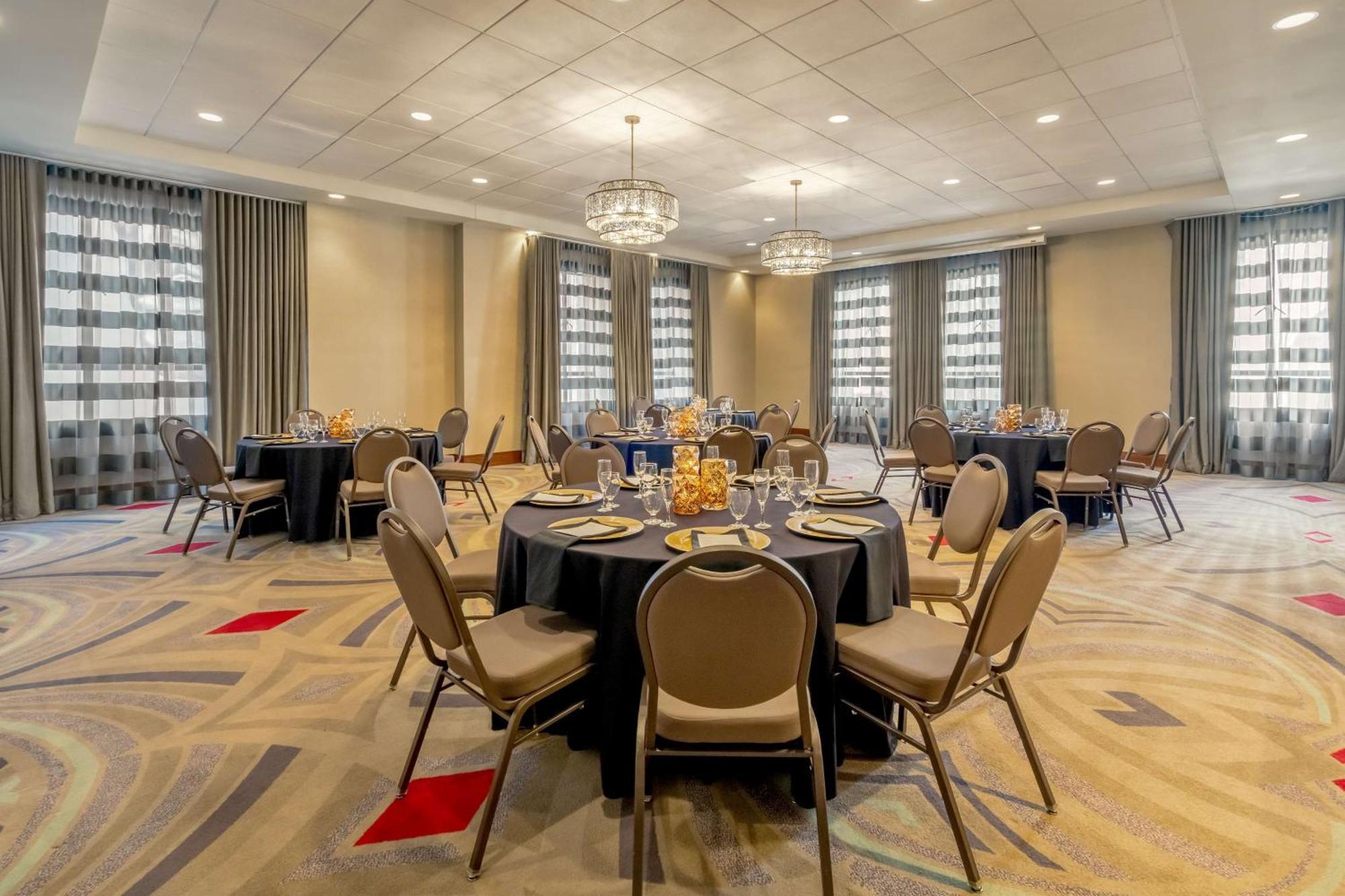 Hilton Garden Inn Phoenix Downtown מראה חיצוני תמונה